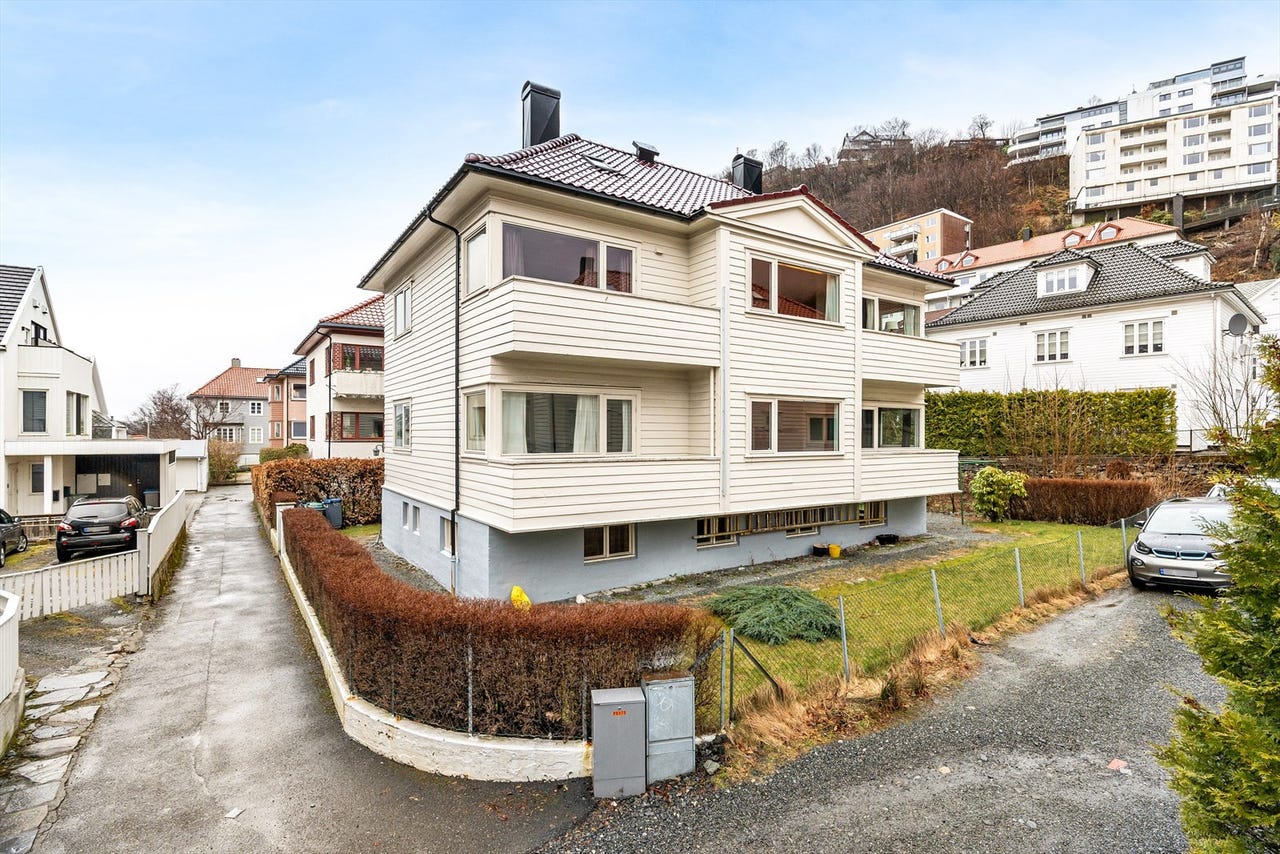 Haukelandsveien 48A — Bolighus · 3 leiligheter · Haukeland